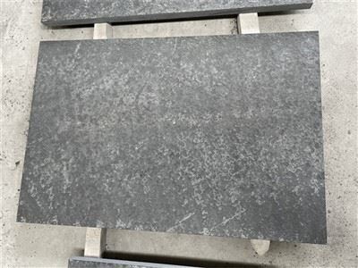 आउटडोर पत्थर टाइलें आँगन के लिए