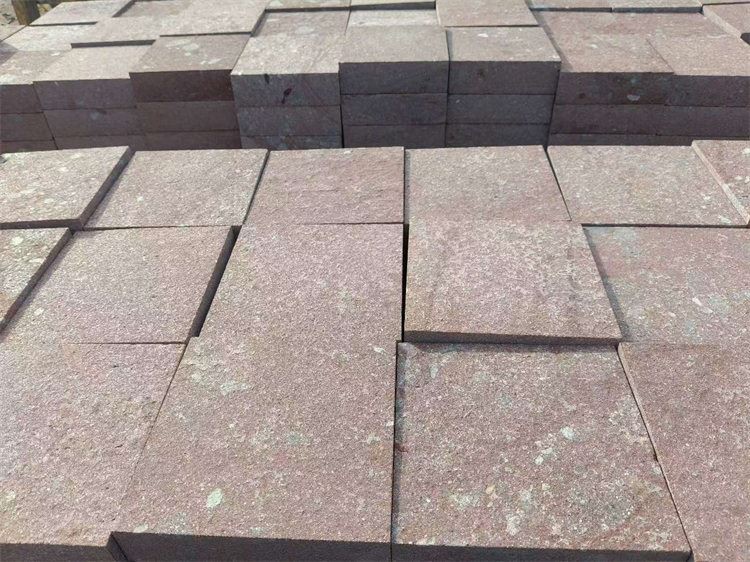 ज्वलनशील लाल पोर्फिरी टाइलें